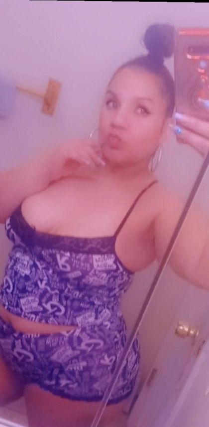 yellowthickmami OnlyFans picture