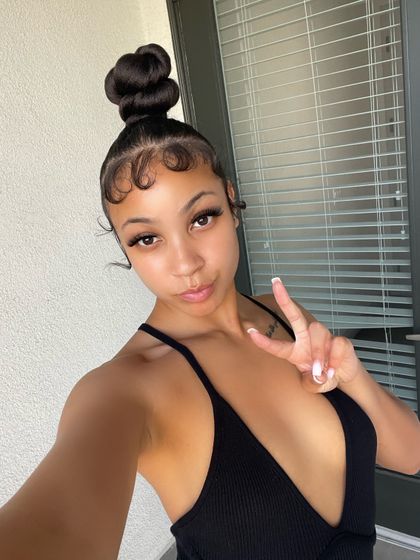 yellowthang__ OnlyFans picture