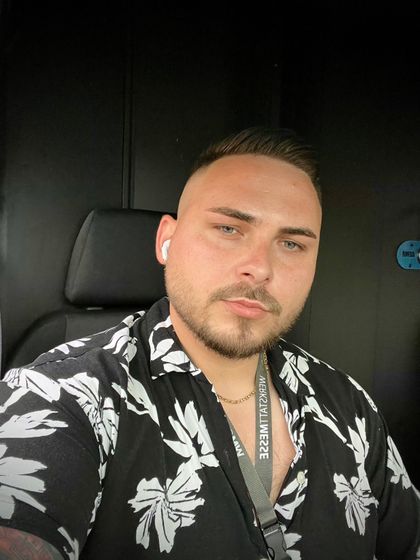 juliancalin OnlyFans picture