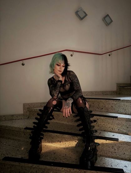 sinistermisa OnlyFans picture