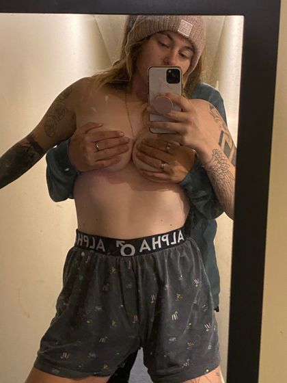 u244068693 OnlyFans picture