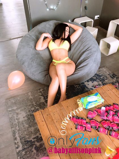 babyallisonpink OnlyFans picture
