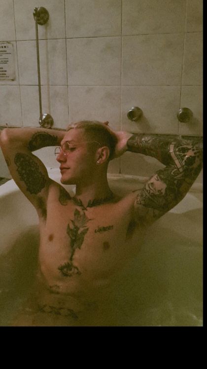 youngfov OnlyFans picture