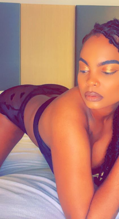 novemberdanae OnlyFans picture