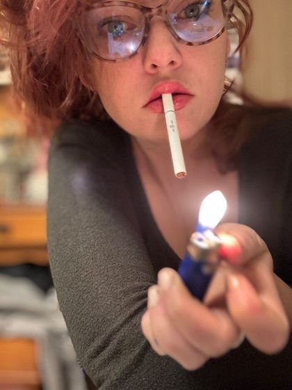 solelylaciesmoking OnlyFans picture