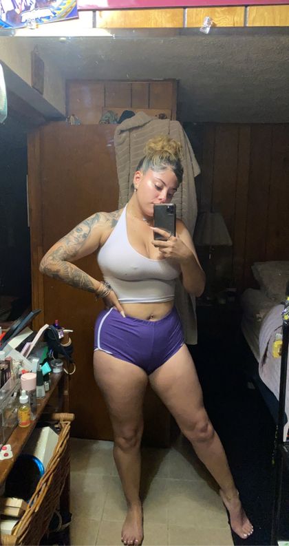 domovelez OnlyFans picture