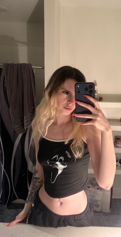 bhadbunny17 OnlyFans picture
