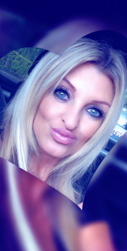 aishatraveltheworld OnlyFans picture