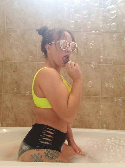 siren-singer OnlyFans picture