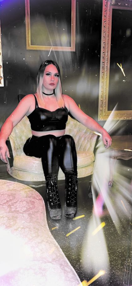 girlyapril OnlyFans picture
