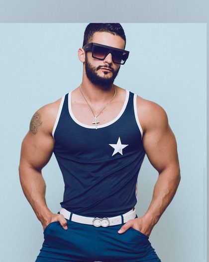 adrianhcfit OnlyFans picture