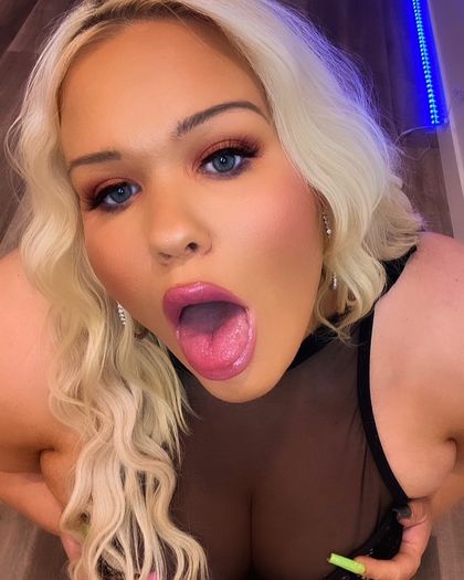 chloe4free OnlyFans picture