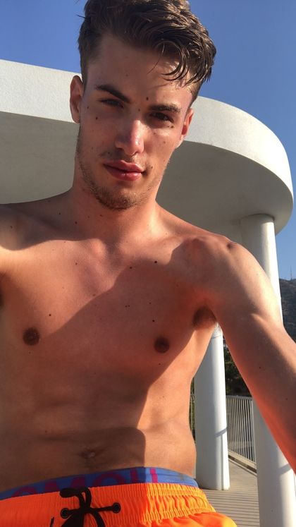 tomas2208 OnlyFans picture