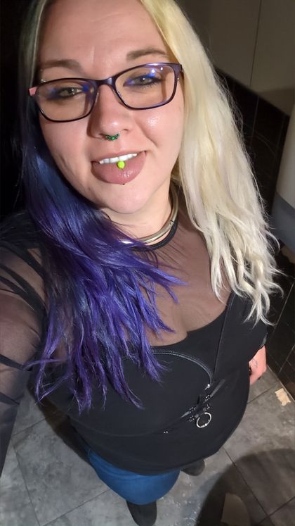 chaospixiebratprincess OnlyFans picture