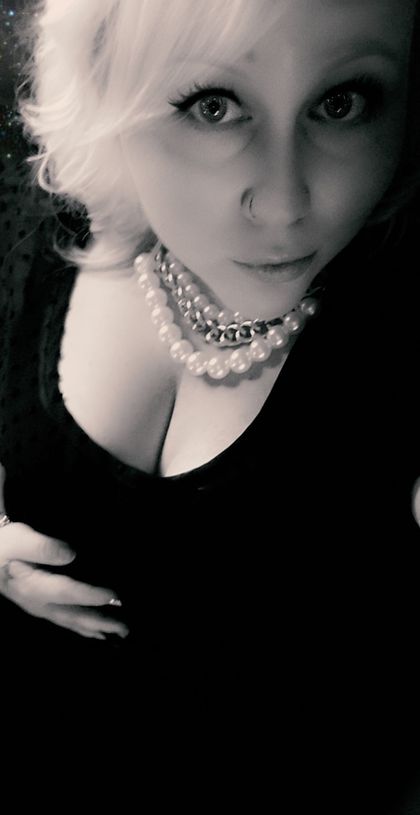 qqueen420bbw OnlyFans picture