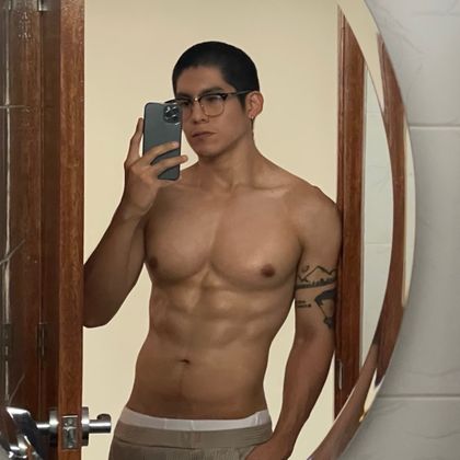 badromancerx OnlyFans picture