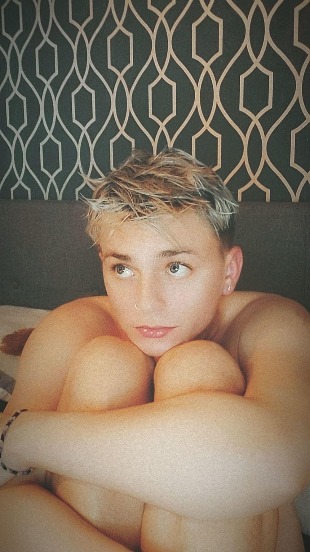 nobodyknowsimgay OnlyFans profile picture