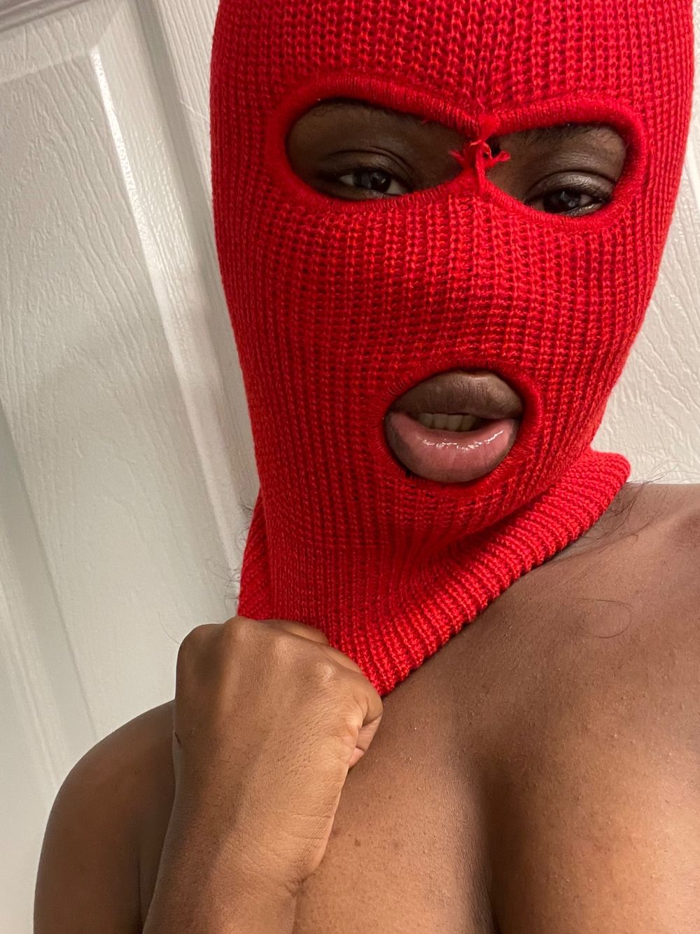 amaskedforeign OnlyFans profile picture