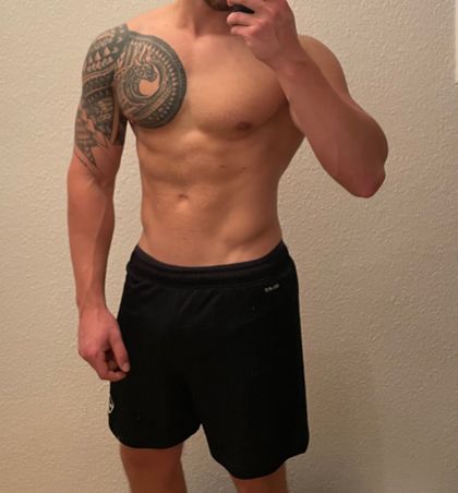u101786725 OnlyFans picture