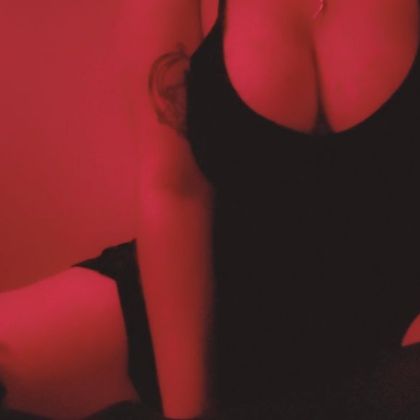 bloodredharlot OnlyFans picture