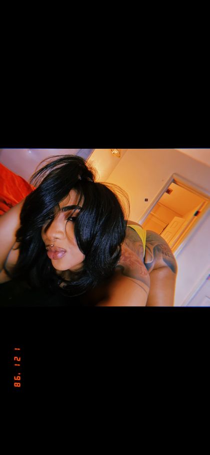 peachesncremae OnlyFans picture
