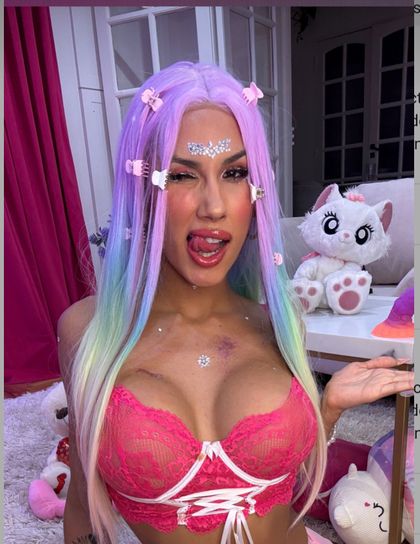 hot4giuli OnlyFans picture