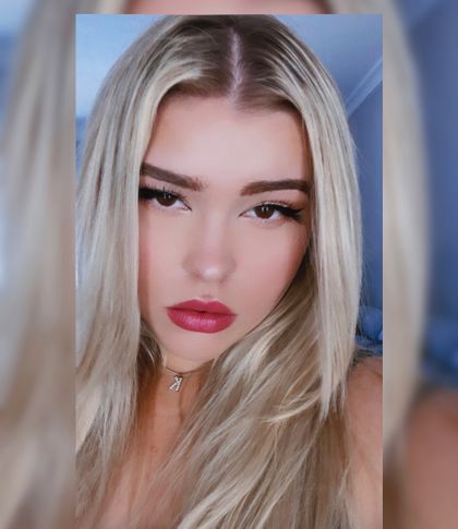 Best Kiana OnlyFans Accounts FansMetrics