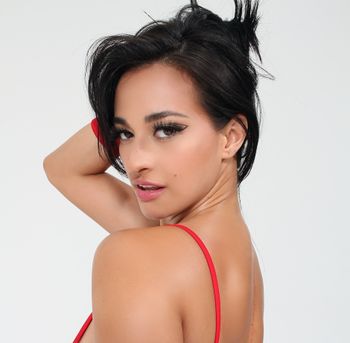 pamelasanchezb OnlyFans - Stats, Graphs, Photos & Profile Comparisons