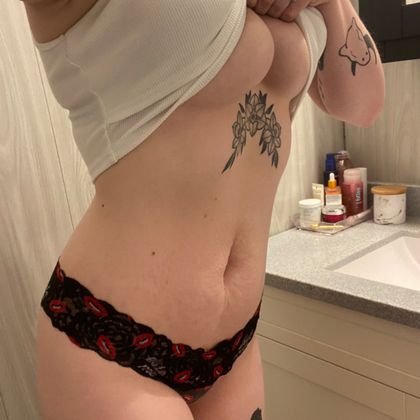 kissinglemons OnlyFans picture