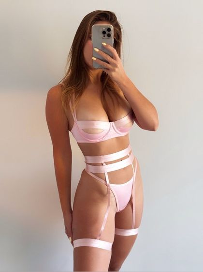 anngianine OnlyFans picture