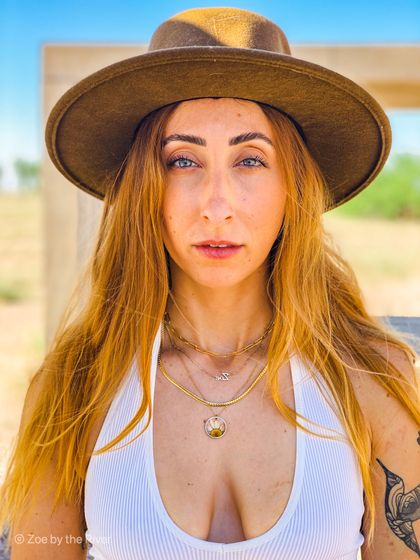 zoebytheriverfree OnlyFans picture