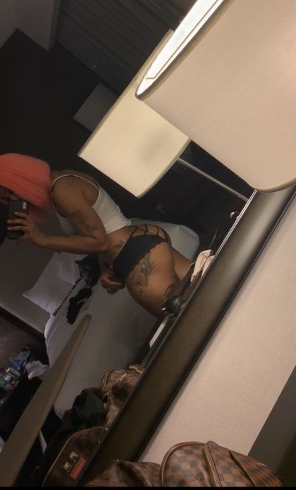 erinmonroe20 OnlyFans picture