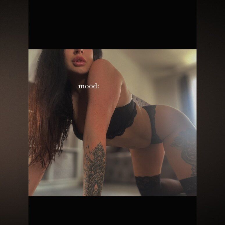 adena33 OnlyFans profile picture