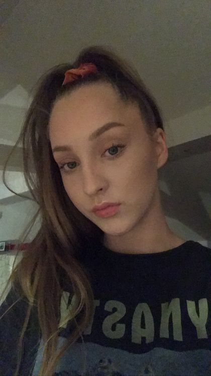 maeve22 OnlyFans picture