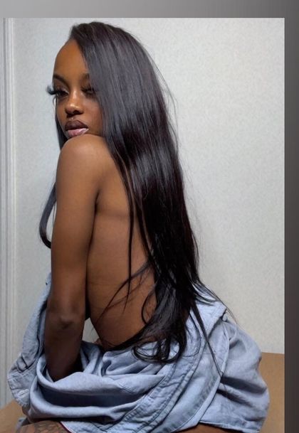 peaches4short OnlyFans picture