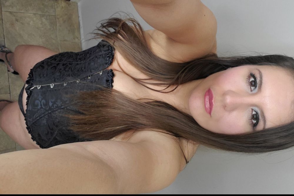 hotwife892022 OnlyFans profile picture