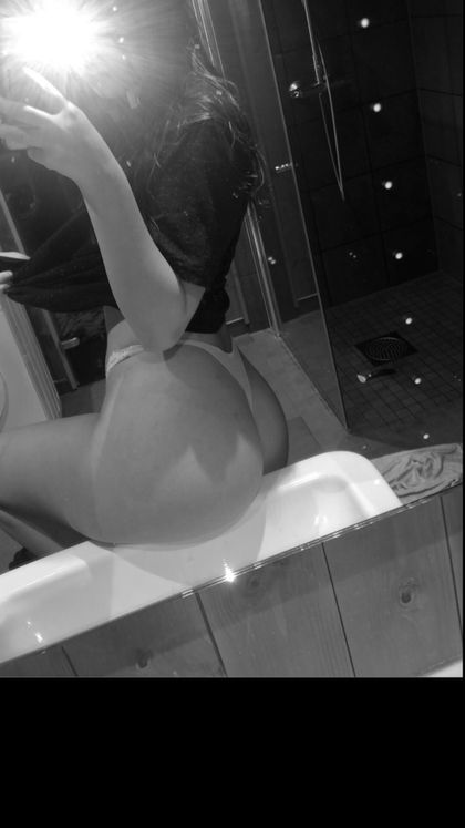 allyrrose OnlyFans picture
