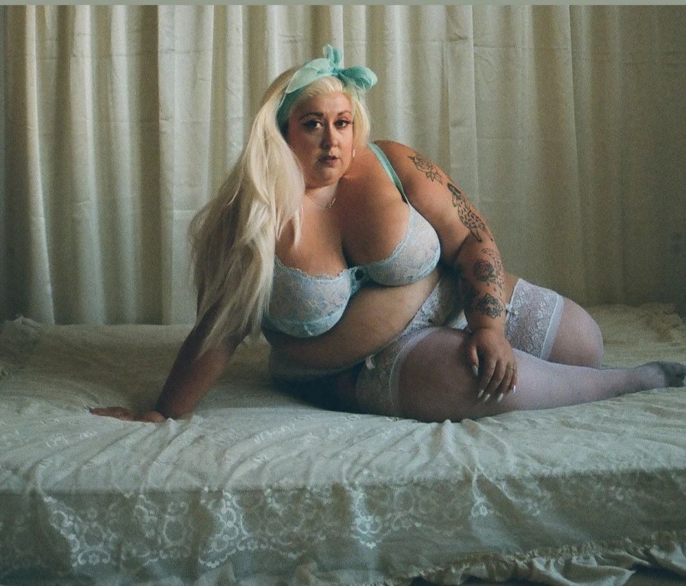 rosiebourgeoisie OnlyFans profile picture