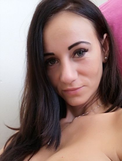 evelineneill OnlyFans picture