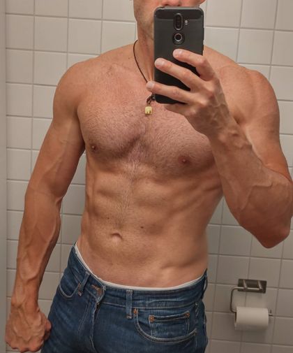 u196150405 OnlyFans picture