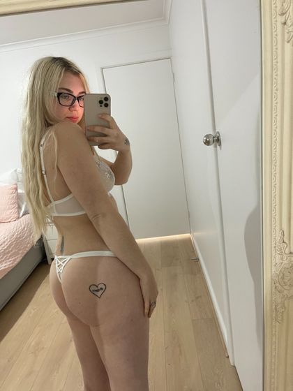 taylajayde OnlyFans picture