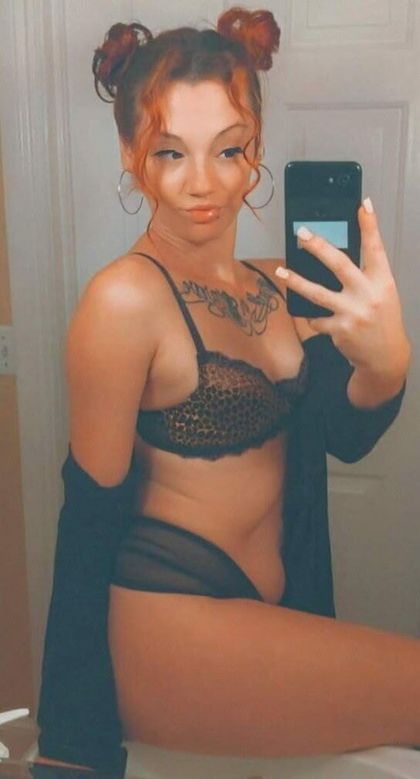 youknownicki OnlyFans picture