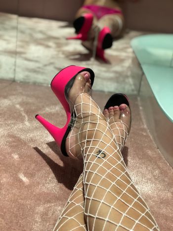 Dessie Belle’s feet