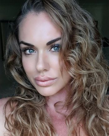 lana_lady_lifter OnlyFans - Free Trial - Photos - Socials FansMetrics