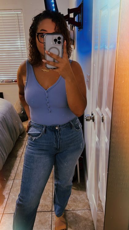 themomyouwantto OnlyFans picture