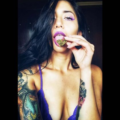 missnia.rose OnlyFans picture