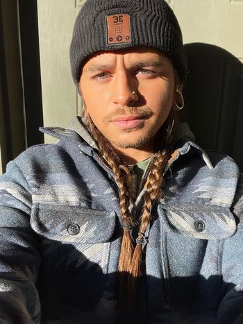 ezra_woodsxx OnlyFans - Free Trial - Photos - Socials | FansMetrics.com