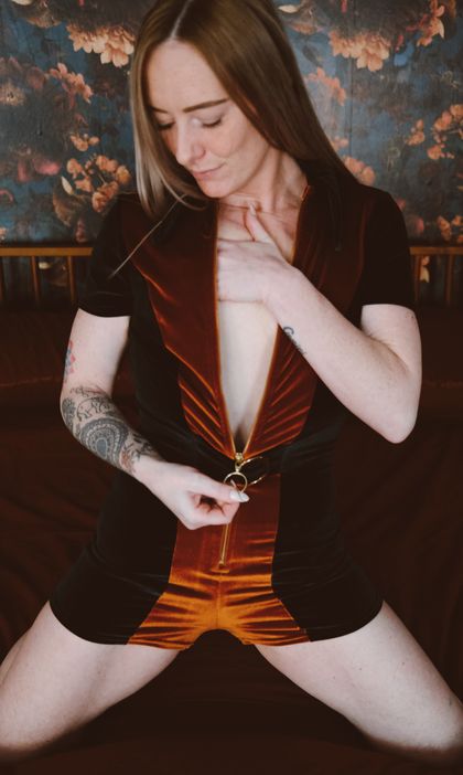 nikki_nanny_adventures OnlyFans picture