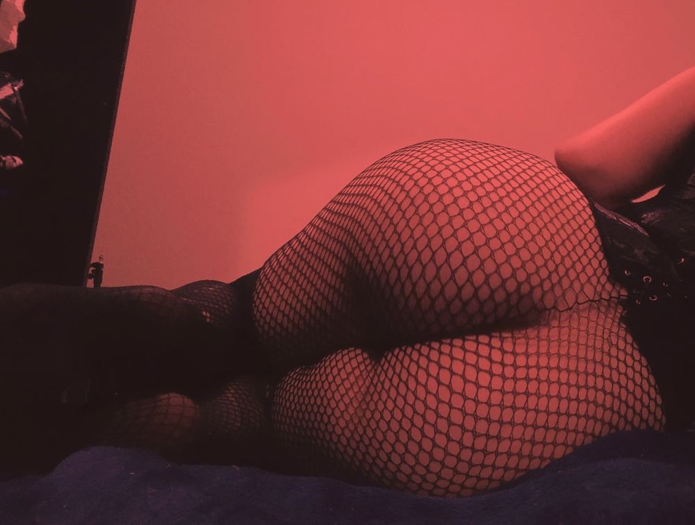 roweinawitch OnlyFans profile picture
