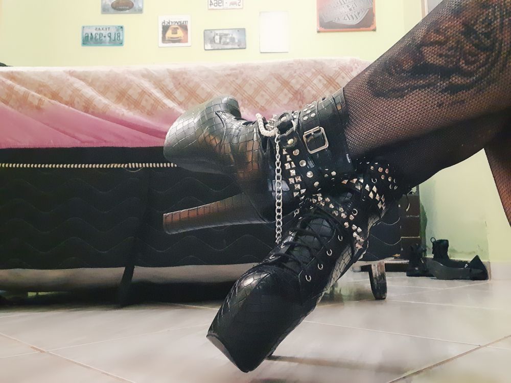 srtadevill OnlyFans profile picture